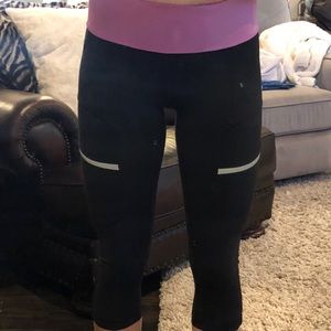 Black and pink workout leggings